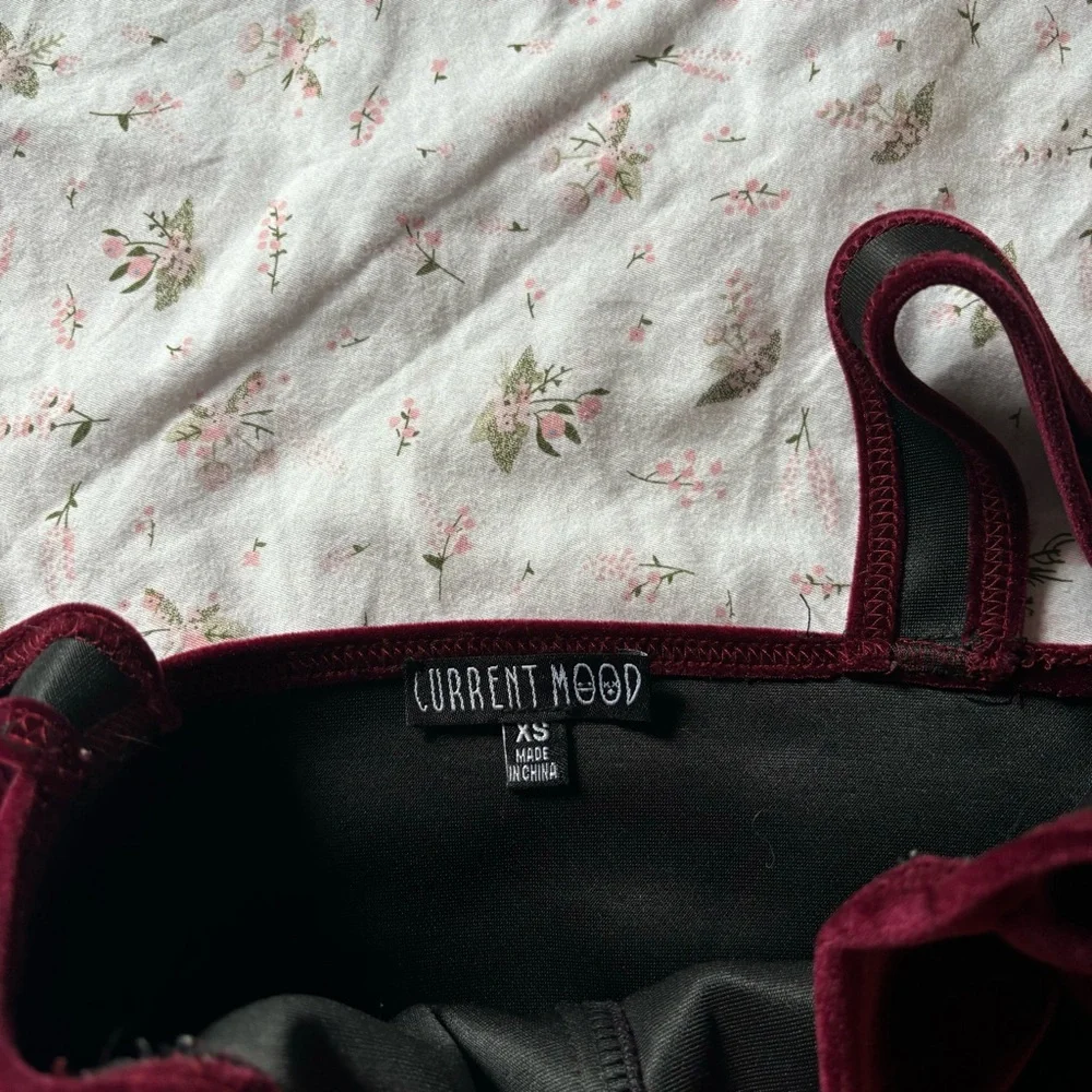 Burgundy Velvet Corset Top - Picture 4 of 5